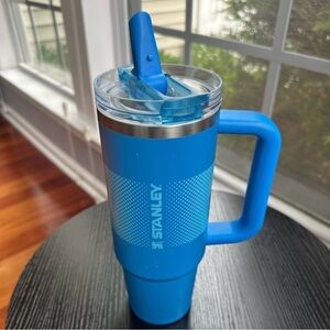 30 oz. Turquoise Stanley Azure Travel Mug with Handle